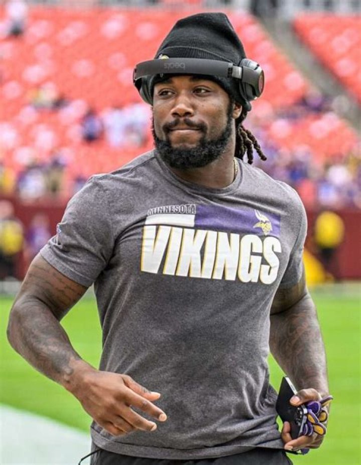 Dalvin Cook Biography, Age, Height, Wife, Net Worth, Family