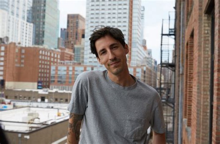 Daniel Vosovic biografía, edad, altura, esposo, net worth, familia