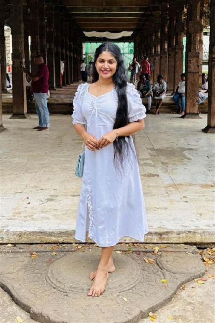 Danushka Gunathilaka Biography, Age, Height, Wife, Net Worth, Family