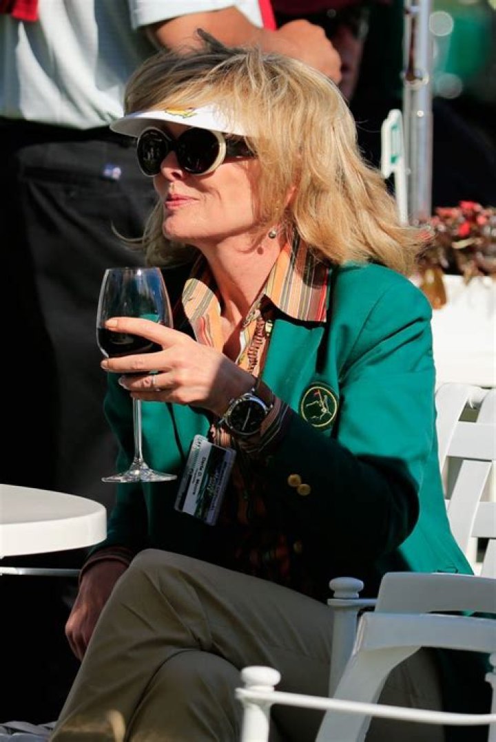 Darla Moore Biography, Age, Height, Husband, Net Worth, Family