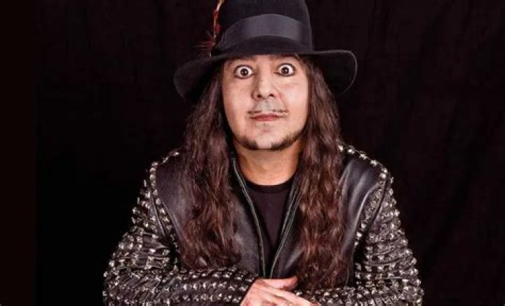 Daron Malakian Biography, Age, Height, Wife, Net Worth, Family
