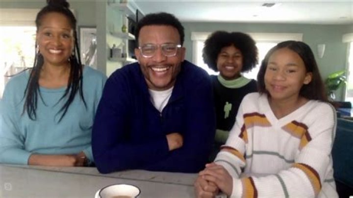 David A. Arnold Biography, Age, Height, Wife, Net Worth, Family