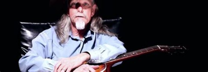 Dean Dillon Biography, Age, Height, Wife, Net Worth, Family