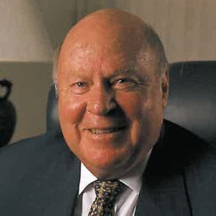 Dean White (businessman) Biography, Age, Height, Wife, Net Worth and Family