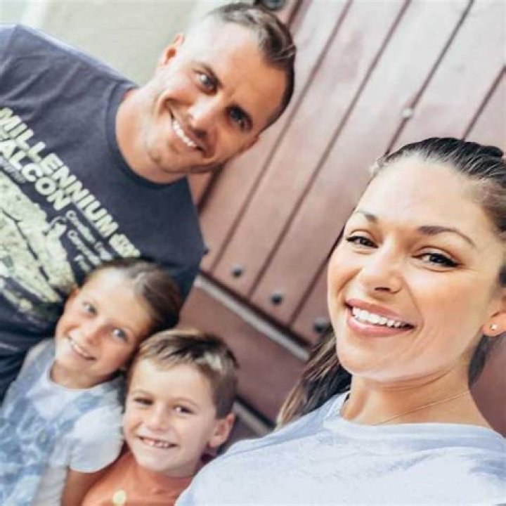 DeAnna Pappas Biography, Age, Height, Husband, Net Worth, Family