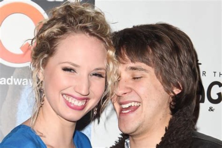 Devon Werkheiser Biography, Age, Height, Wife, Net Worth, Family