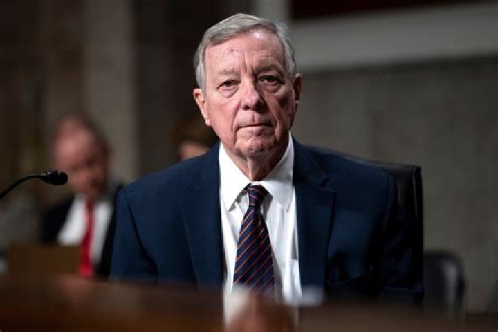 Dick Durbin Biography, Age, Height, Wife, Net Worth, Family