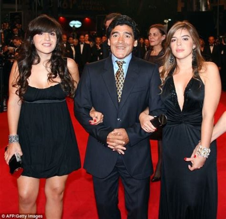Diego Maradona Biography, Age, Height, Wife, Net Worth, Family
