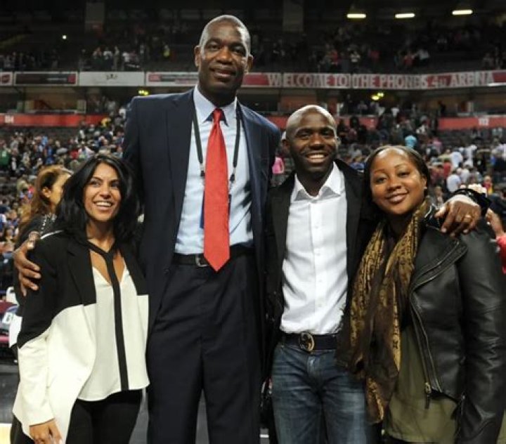 Dikembe Mutombo Biography, Age, Height, Wife, Net Worth, Family