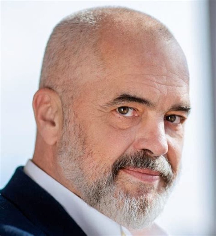 Edi Rama Biography, Age, Height, Wife, Net Worth, Family
