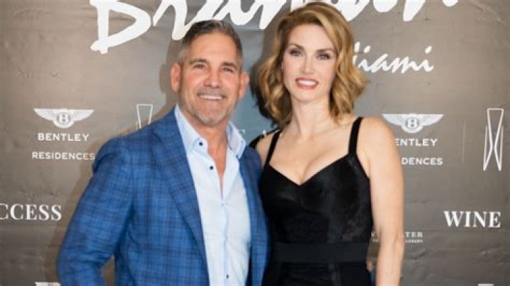 Elena Lyons Biography, Age, Height, Husband, Net Worth, Family