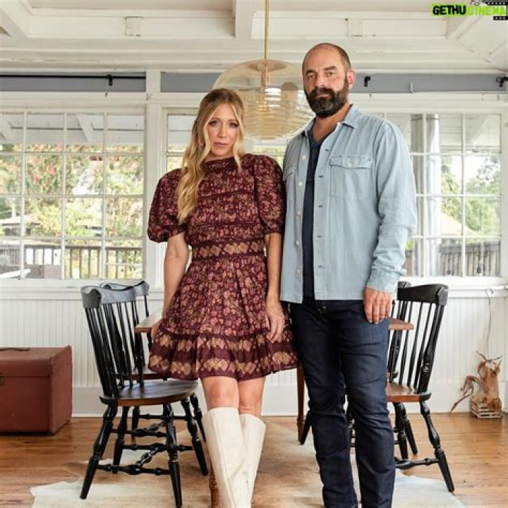 Ellie Holcomb Biography, Age, Height, Husband, Net Worth, Family