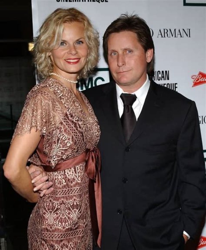 Emilio Estevez Biography, Age, Height, Wife, Net Worth, Family