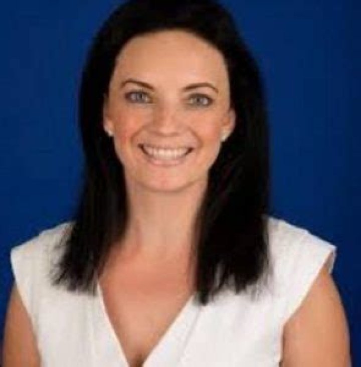 Emma Husar Biography, Age, Height, Husband, Net Worth, Family