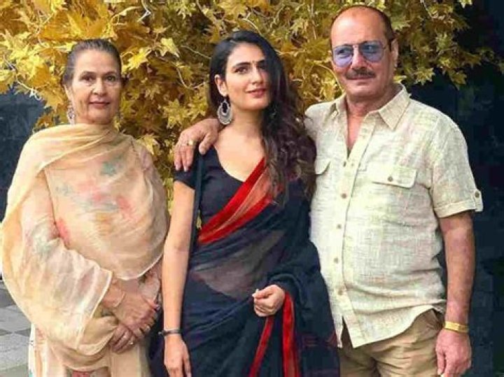 Fatima Sana Shaikh Biography, Age, Height, Husband, Net Worth, Family