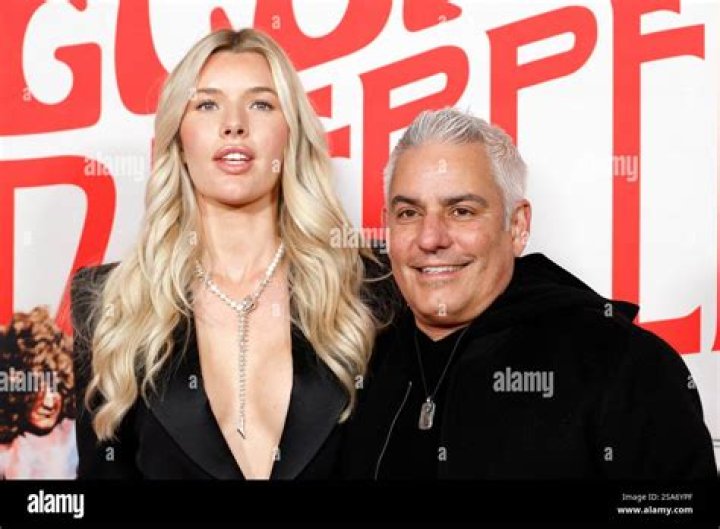 Frank C. Agnone II Biography, Age, Height, Wife, Net Worth, Family