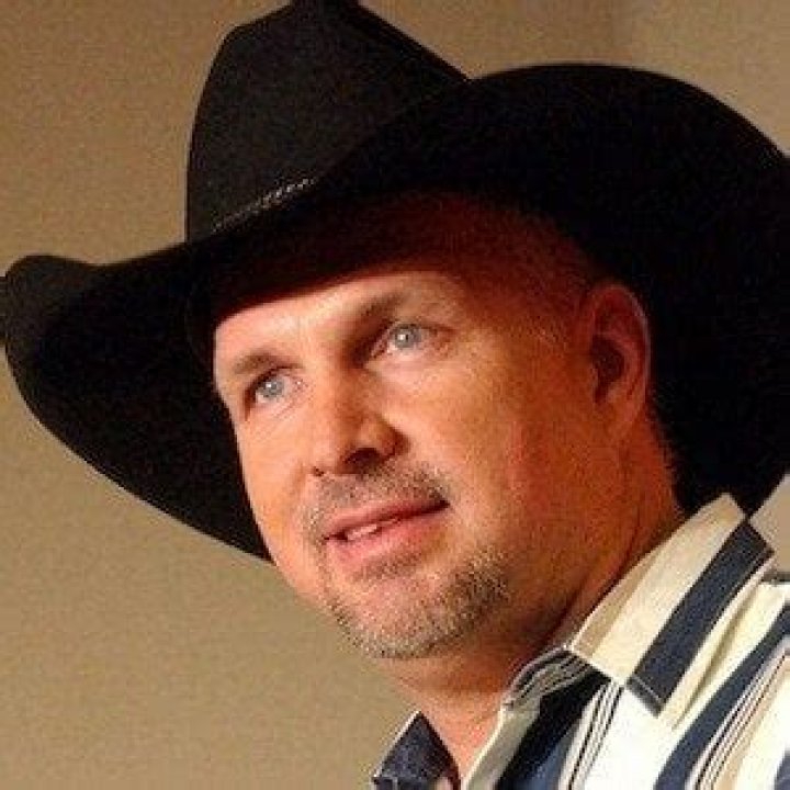 Garth Brooks biografía, edad, altura, esposo, net worth, familia