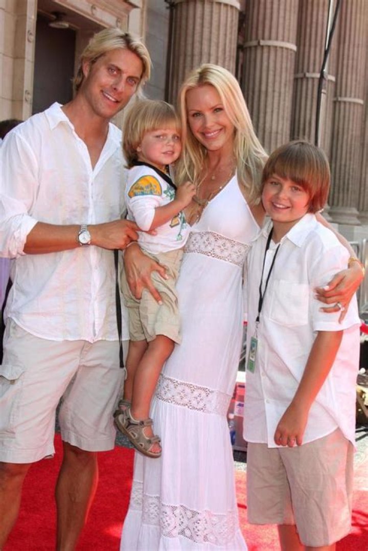 Gena Lee Nolin biografía, edad, altura, esposa, net worth, familia