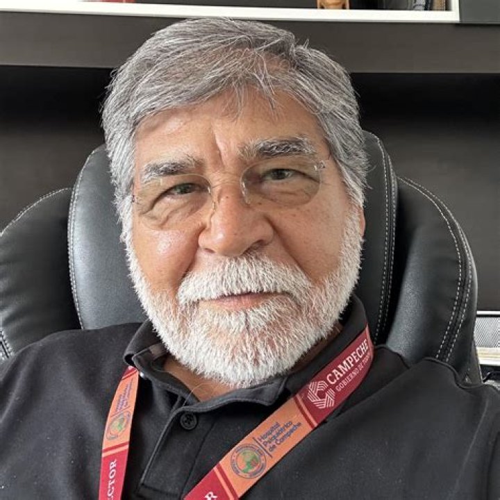 Gilberto García Mena Biography, Age, Height, Wife, Net Worth and Family