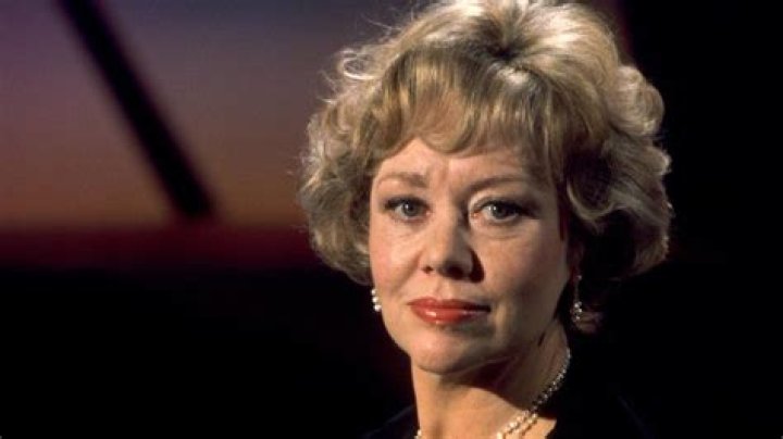 Glynis Johns Biography, Age, Height, Husband, Net Worth, Family