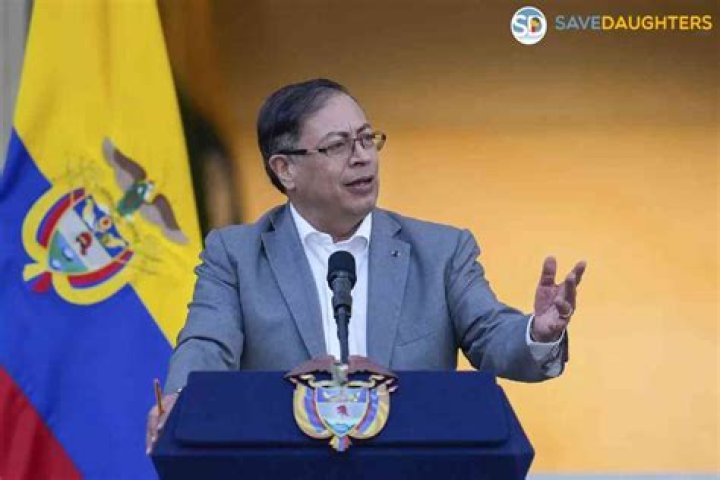 Gustavo Petro Biography, Age, Height, Wife, Net Worth, Family