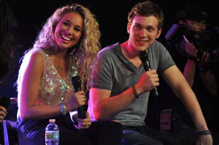 Haley Reinhart Biography, Age, Height, Husband, Net Worth, Family