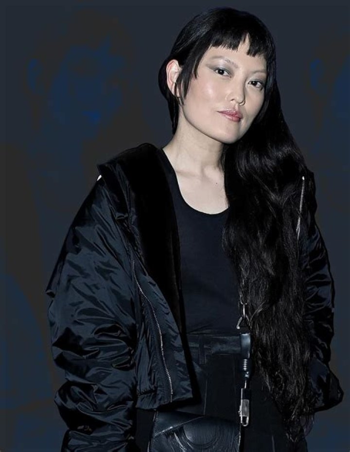 Hana Mae Lee biografía, edad, altura, esposa, net worth, familia