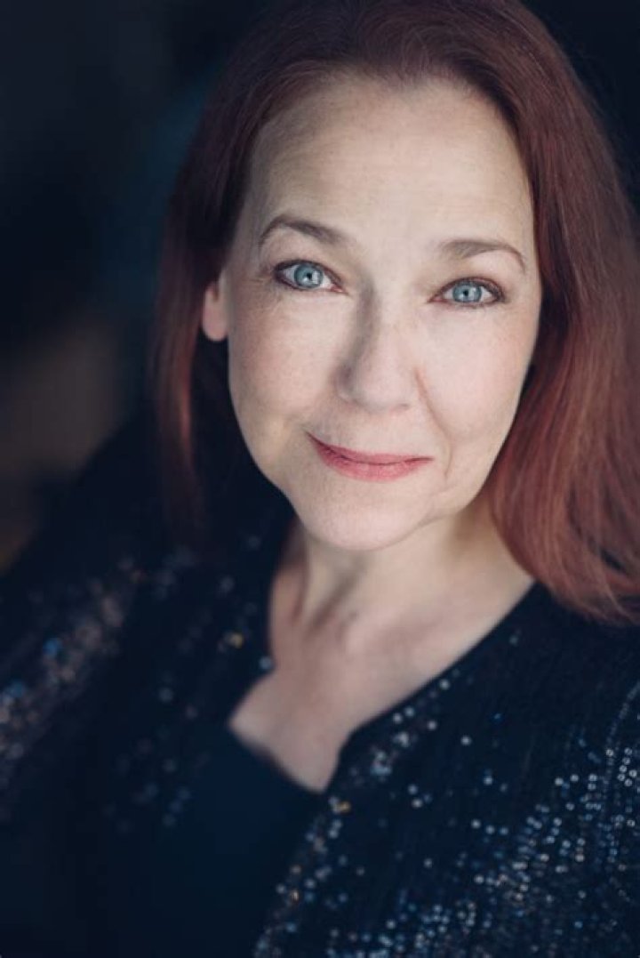 Harriet Sansom Harris Biography, Age, Height, Husband, Net Worth, Family