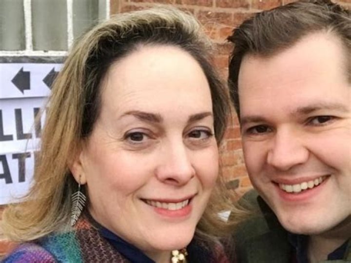 Helen Johns Biography, Age, Height, Husband, Net Worth, Family