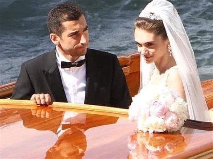 Henrikh Mkhitaryan Biography, Age, Height, Wife, Net Worth, Family