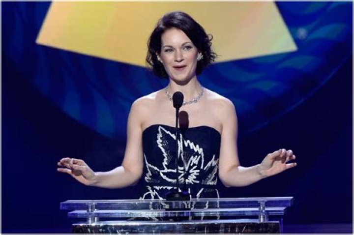 Hilary Hahn Biography, Age, Height, Husband, Net Worth, Family