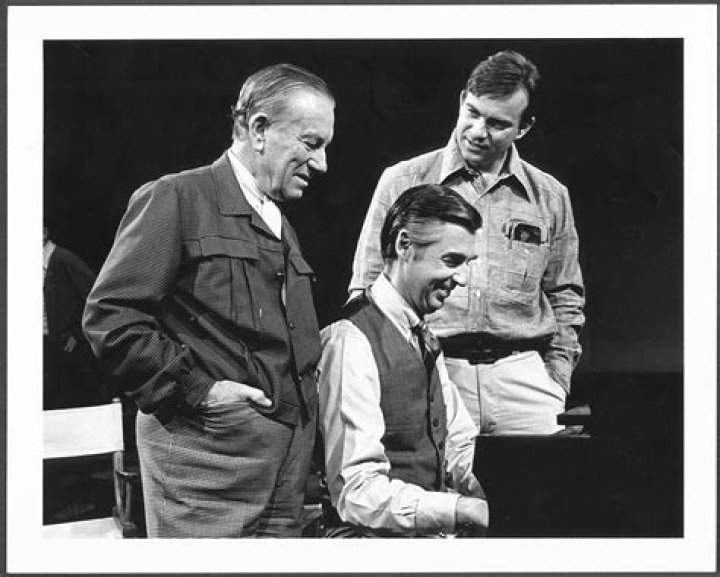 Hoagy Carmichael Biography, Age, Height, Wife, Net Worth, Family