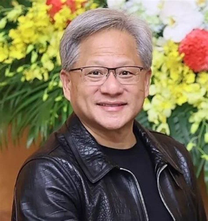 Huang Lei Biography, Age, Height, Wife, Net Worth, Family