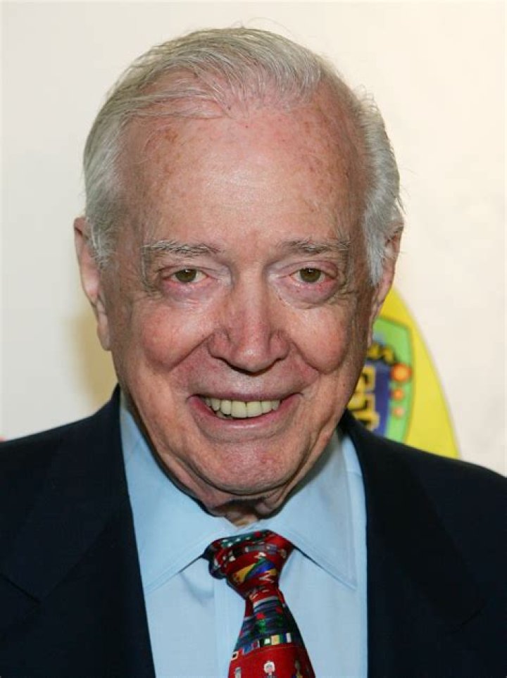 Hugh Downs Biography, Age, Height, Wife, Net Worth, Family