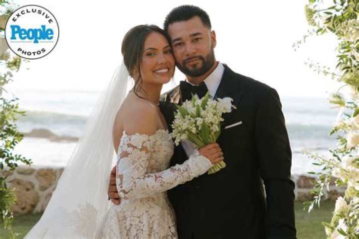 Isiah Kiner-Falefa Biography, Age, Height, Wife, Net Worth, Family