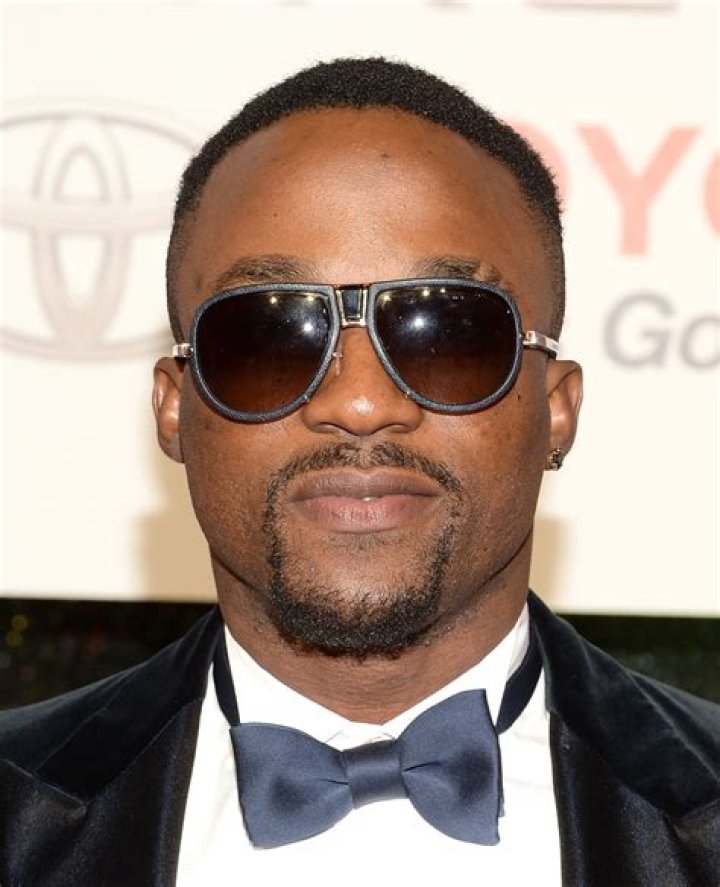 Iyanya Biography, Age, Height, Wife, Net Worth, Family