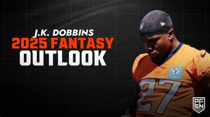 J. K. Dobbins biografía, edad, altura, esposo, net worth, familia