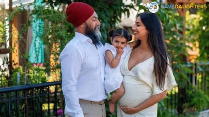 Jagmeet Singh Biography, Age, Height, Wife, Net Worth, Family