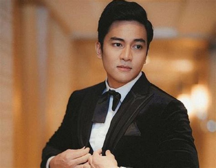 Jak Roberto Biography, Age, Height, Wife, Net Worth, Family
