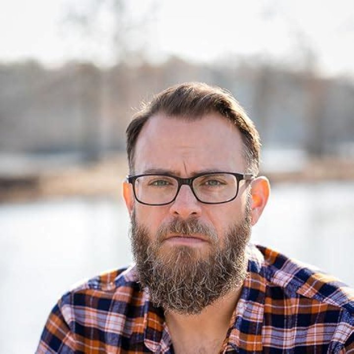 Jared Yates Sexton Biography, Age, Height, Wife, Net Worth, Family
