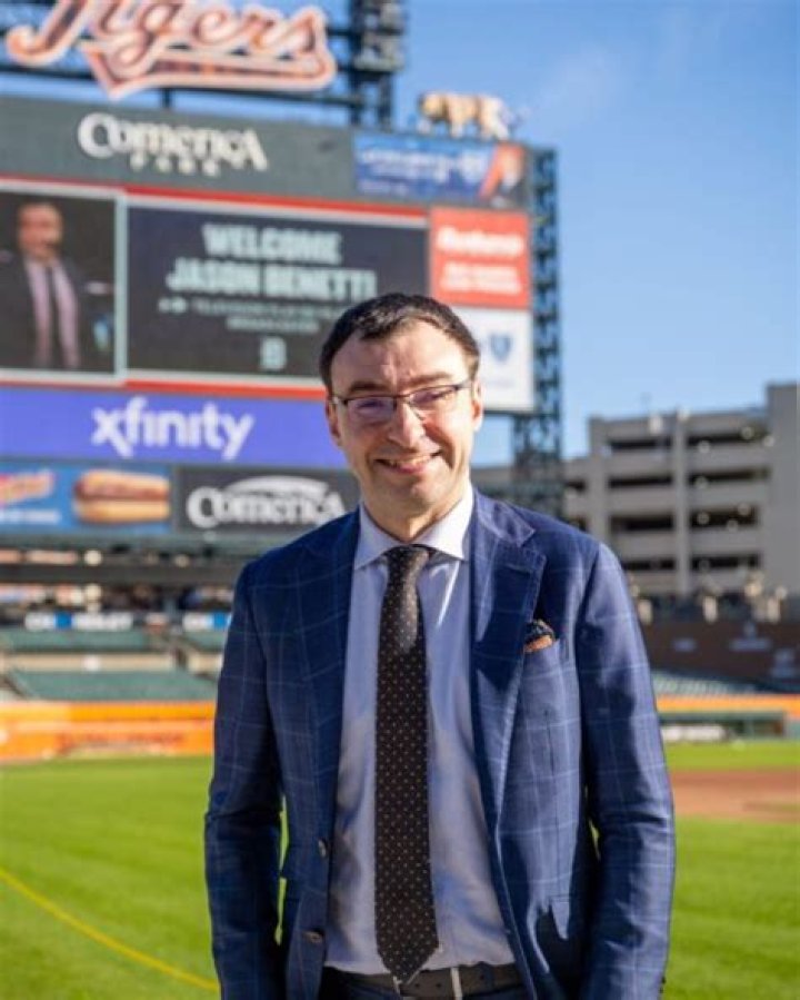 Jason Benetti Biography, Age, Height, Wife, Net Worth, Family