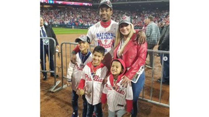 Jean Segura Biography, Age, Height, Wife, Net Worth, Family