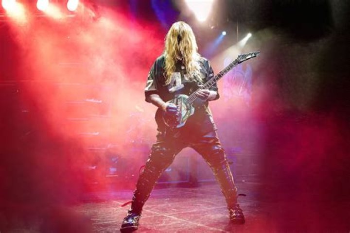 Jeff Hanneman Biography, Age, Height, Wife, Net Worth, Family