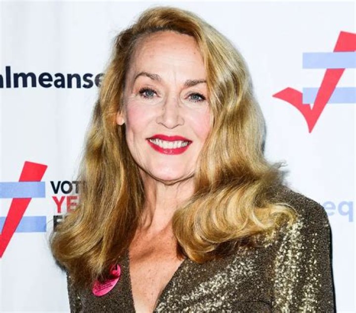 Jerry Hall Biography, Age, Height, Husband, Net Worth, Family