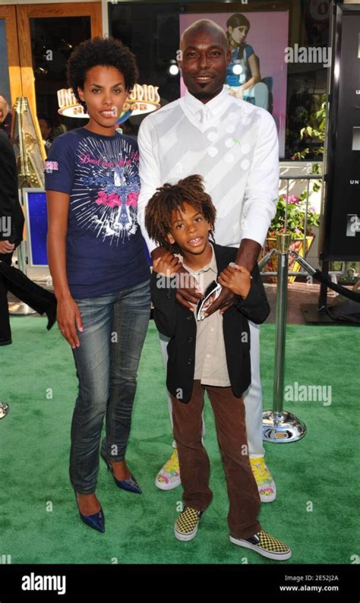 Jimmy Jean-Louis Biography, Age, Height, Wife, Net Worth, Family
