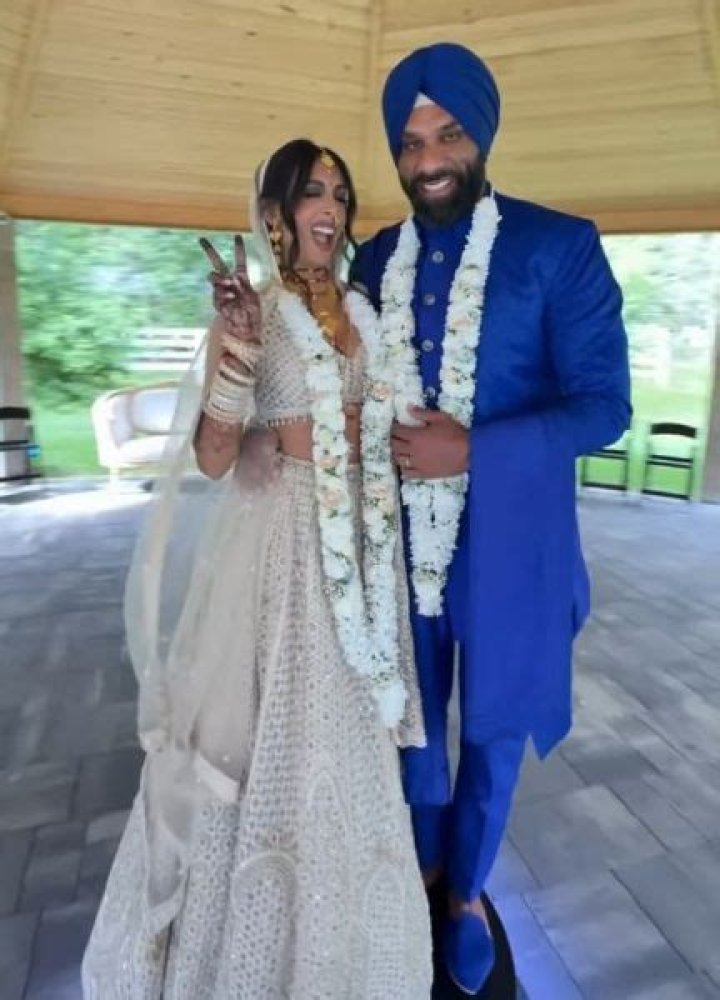 Jinder Mahal Biography, Age, Height, Wife, Net Worth, Family