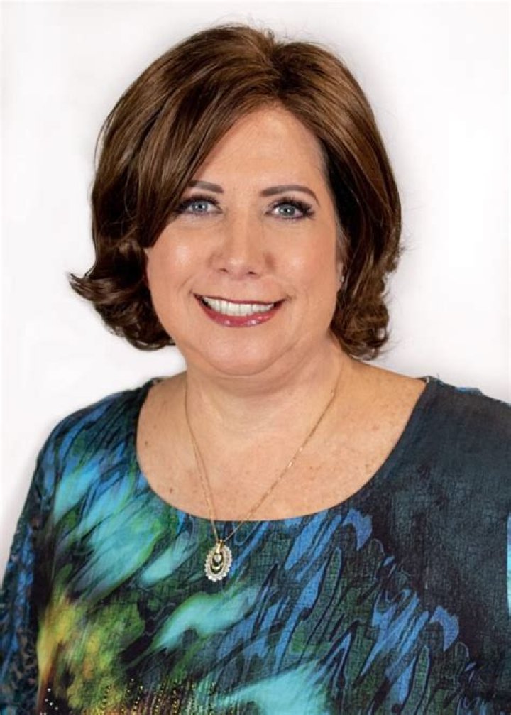 Joan Hunter Dunn Biography, Age, Height, Wife, Net Worth and Family