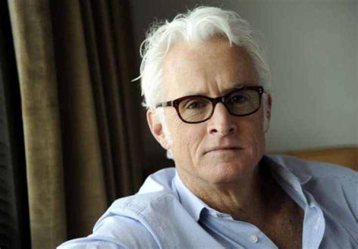 John Slattery Biography, Age, Height, Wife, Net Worth, Family
