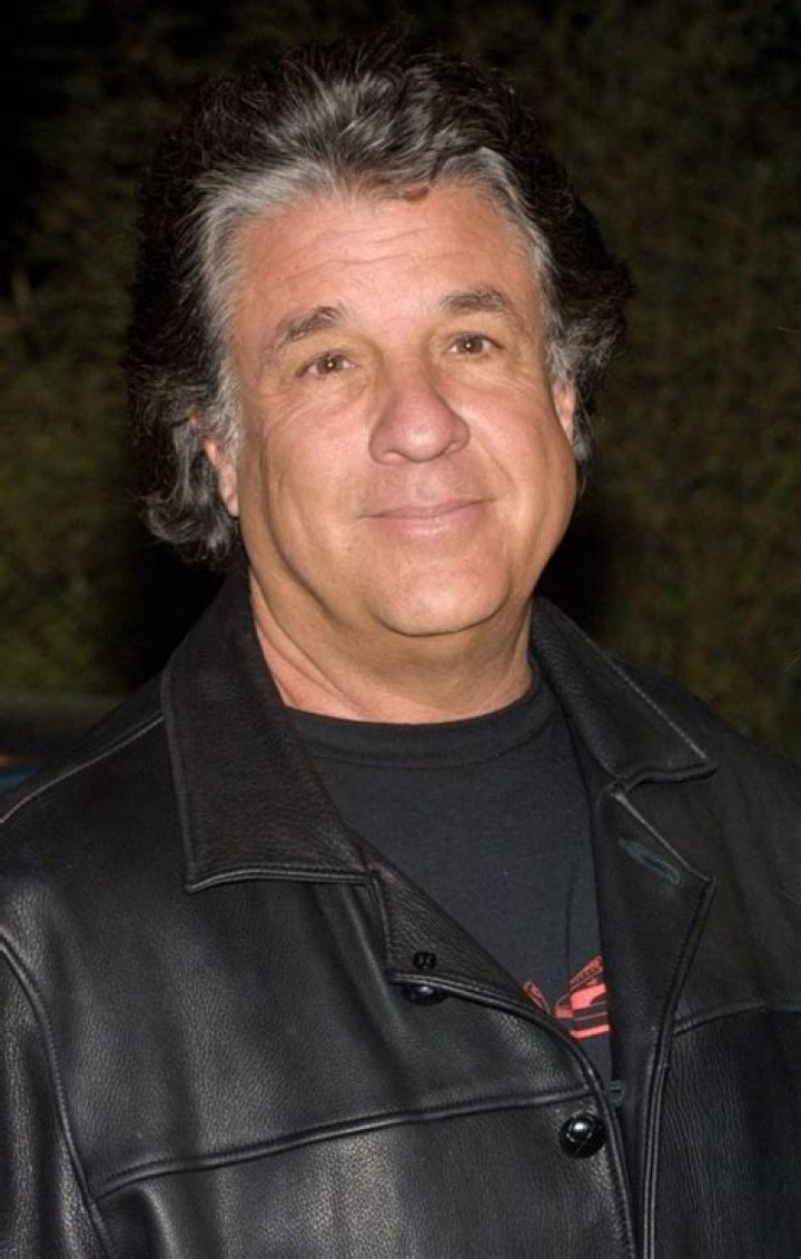Jon Peters Biography, Age, Height, Wife, Net Worth, Family