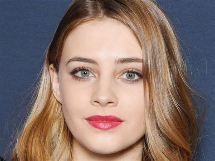 Josephine Langford Biography, Age, Height, Husband, Net Worth, Family